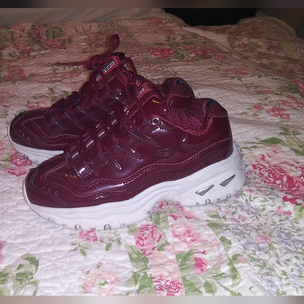 Skechers